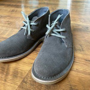 American Eagle Grey Suede Chukka Size 12